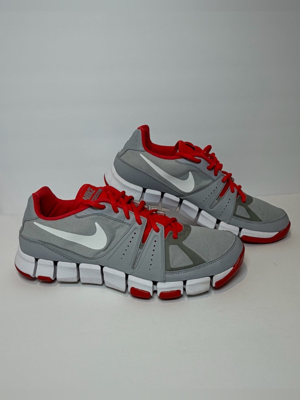 Nike Flex Show TR 3 Gray/ Coral Red Athletic Trainers Sneakers Men’s Size 12